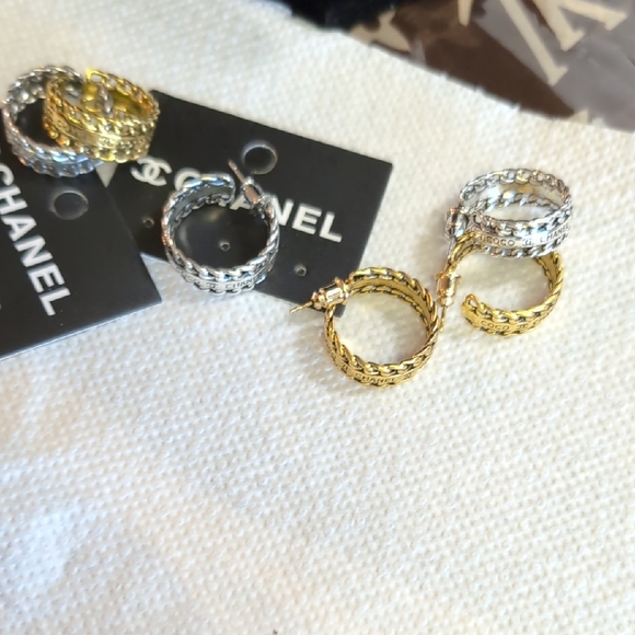 CHANEL Gold and Silver Textured Earrings - Picture 14 of 14